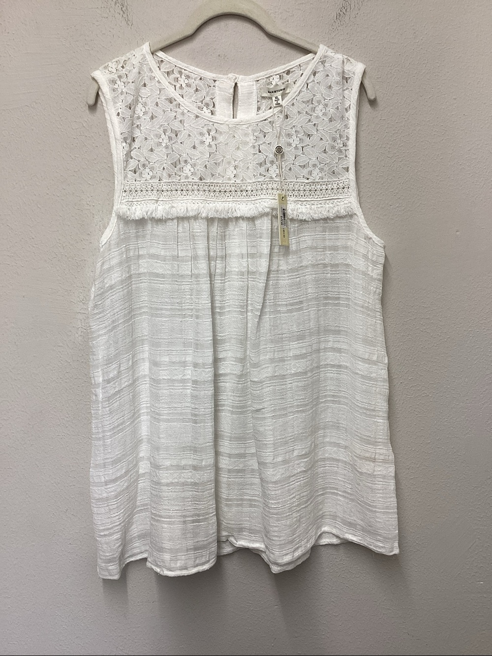 Max Studio White Sleeveless Lace Yoke Tank
